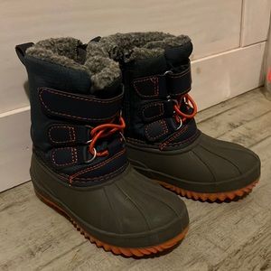 9T Cat & Jack Thermolite winter boots.